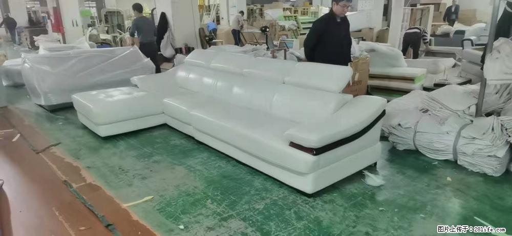 【大厂仿真皮沙发】实木框架，高回弹海绵45密度。全新包装，质量非常好，3.6米右贵妃 - 各类家具 - 居家生活 - 成都分类信息 - 成都28生活网 cd.28life.com