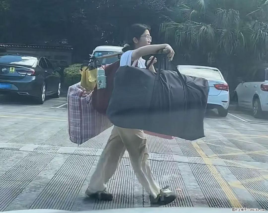 全网追的“扁担女孩”，找了一份暑假工，时薪12元 - 成都生活资讯 - 成都28生活网 cd.28life.com