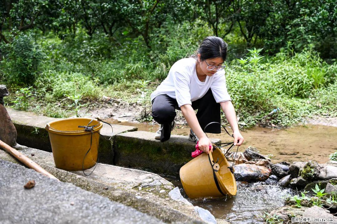 全网追的“扁担女孩”，找了一份暑假工，时薪12元 - 成都生活资讯 - 成都28生活网 cd.28life.com